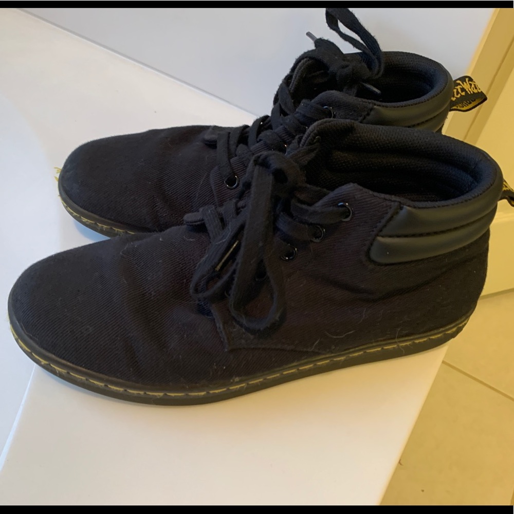 Dr. Martens Men’s Cario Canvas Chukka boots size 9